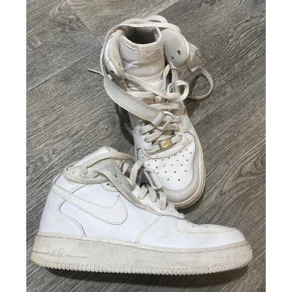 NIKE AIR FORCE 1 RETRO HIGH TOPS BOYS YOUTH WHITE LEATHER 314195-113  SIZE 6.5 - Picture 1 of 8